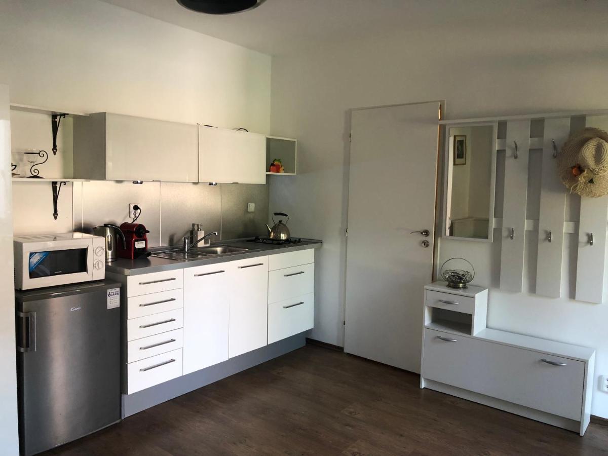 Apartman U Jezirka Velke Prilepy Dış mekan fotoğraf